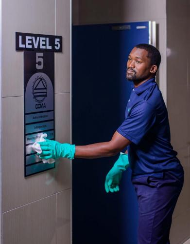 Hygienic Touch Cleaning Hygiene and Garden Services - _PW17947